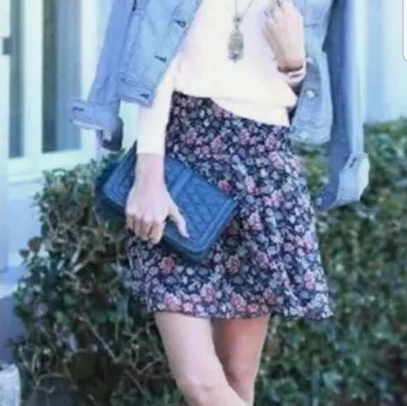 Cabi 5184 Flirt Skirt XS Floral NWOT - Picture 2 of 9
